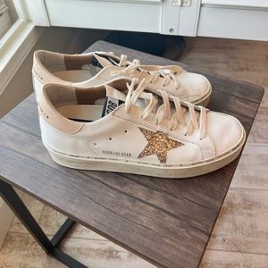 Golden Goose hi star with glitter star size 39. Impeccable condition like new.